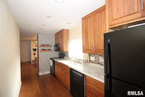 18 Stelte Ln, Springfield, IL 62702 photo 10