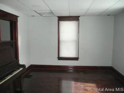 1131 W Elliott Ave, Springfield, IL 62702 photo 4
