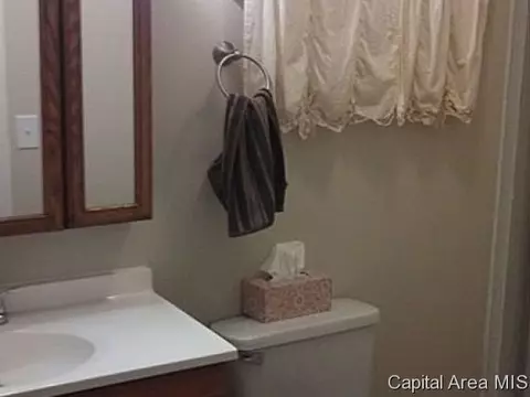 133 N 22nd, Springfield, IL 62703 photo 11