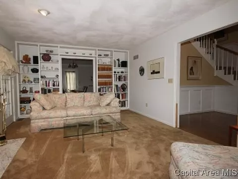 1025 Rickard Ct, Springfield, IL 62704 photo 6