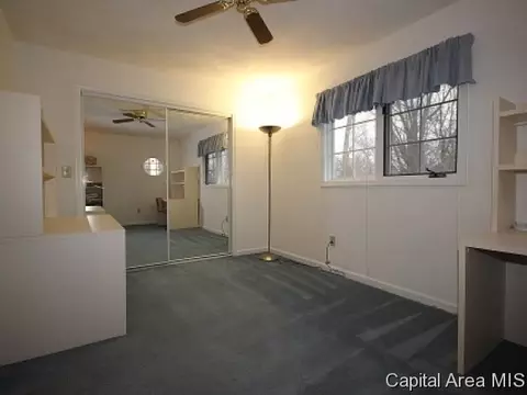 1025 Rickard Ct, Springfield, IL 62704 photo 12