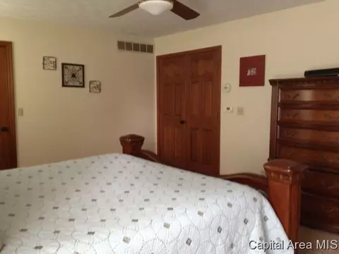 1604 Windycrest Dr, Springfield, IL 62704 photo 11