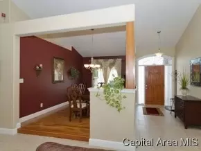 2004 Hidden Ml, Springfield, IL 62711 photo 2