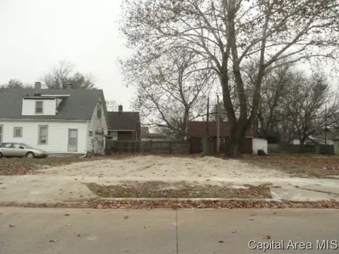 705 N 12th Street St, Springfield, IL 62703 photo 4