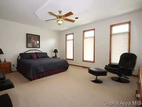 2401 Rosewell Pt, Springfield, IL 62711 photo 8