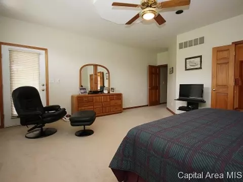 2401 Rosewell Pt, Springfield, IL 62711 photo 10