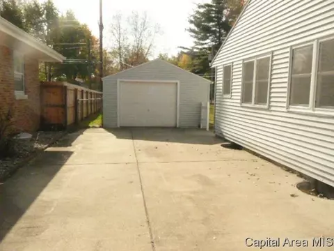 1820 E Grant, Springfield, IL 62703 photo 13