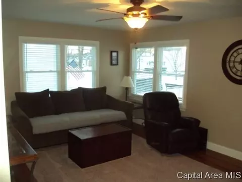 2016 N 6th St, Springfield, IL 62702 photo 2