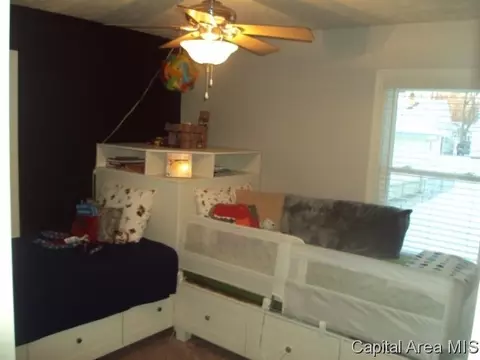 2016 N 6th St, Springfield, IL 62702 photo 6