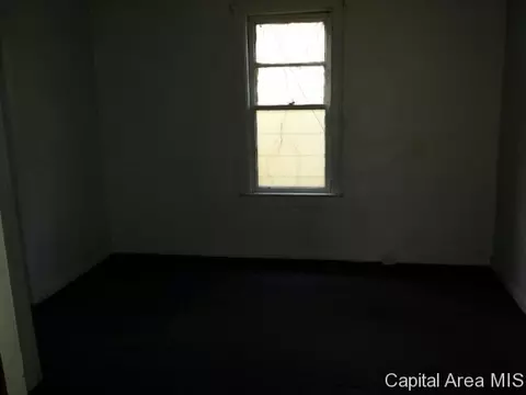 804 S 12th St, Springfield, IL 62703 photo 6
