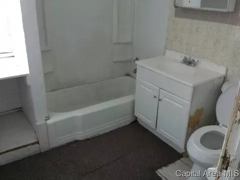 804 S 12th St, Springfield, IL 62703 photo 4