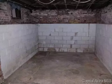 804 S 12th St, Springfield, IL 62703 photo 13