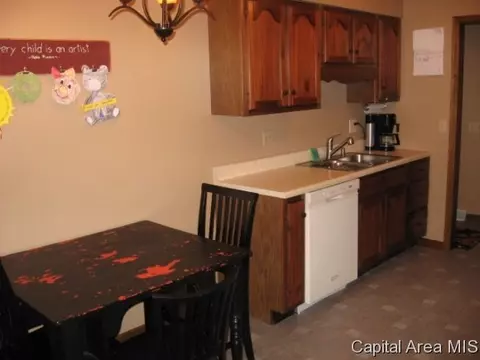 1400 Denison Dr, Springfield, IL 62704 photo 8