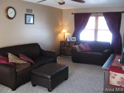 1400 Denison Dr, Springfield, IL 62704 photo 2