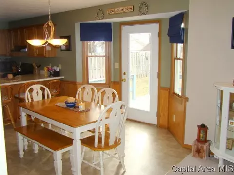 1204 Old Crows Way, Springfield, IL 62712 photo 5