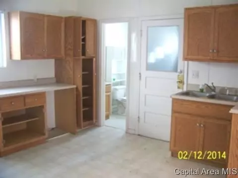 1602 N 11th St, Springfield, IL 62702 photo 2
