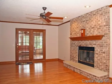 1824 Windycrest Dr, Springfield, IL 62704 photo 4