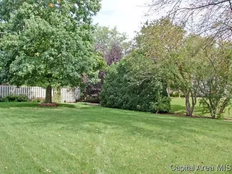 1824 Windycrest Dr, Springfield, IL 62704 photo 20