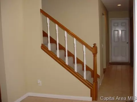 1824 Windycrest Dr, Springfield, IL 62704 photo 2