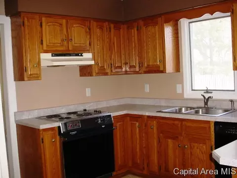 1824 Windycrest Dr, Springfield, IL 62704 photo 9
