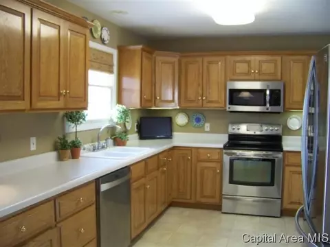 4644 Barrington, Springfield, IL 62711 photo 10