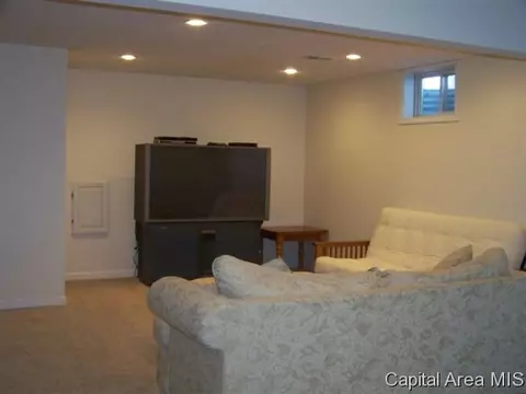 4644 Barrington, Springfield, IL 62711 photo 19