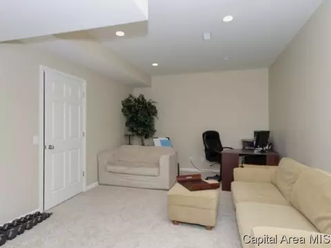 6704 Preston Dr, Springfield, IL 62711 photo 17