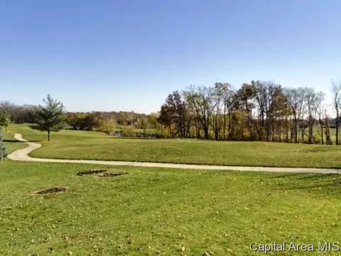 6704 Preston Dr, Springfield, IL 62711 photo 2