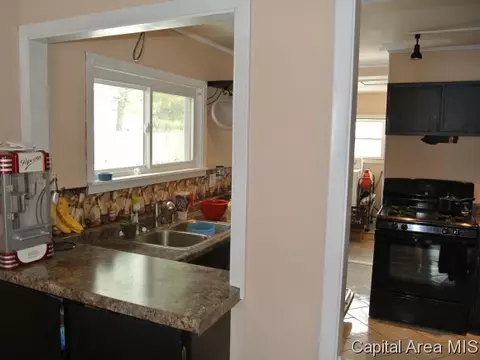1608 W Iles, Springfield, IL 62704 photo 8