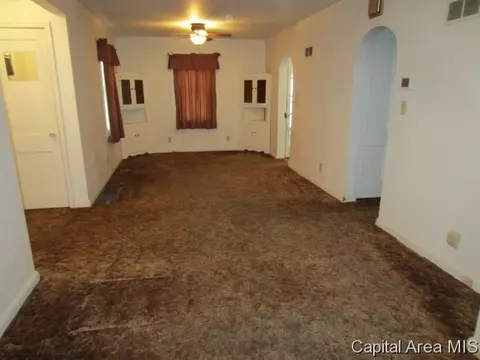 3207 Sheridan St, Springfield, IL 62703 photo 2