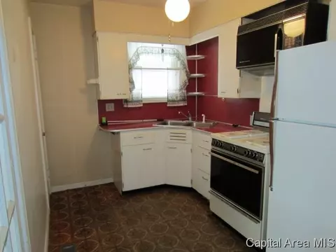 3207 Sheridan St, Springfield, IL 62703 photo 3