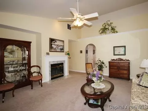 2815 Wordsworth Dr, Springfield, IL 62711 photo 3