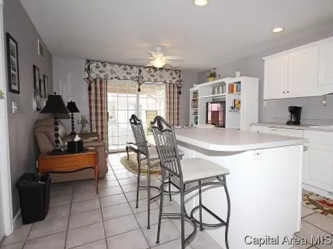 2815 Wordsworth Dr, Springfield, IL 62711 photo 6