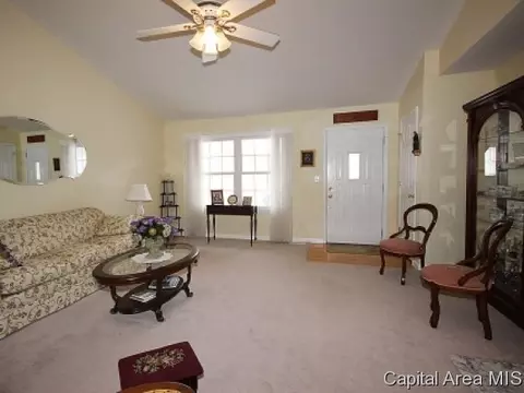 2815 Wordsworth Dr, Springfield, IL 62711 photo 4