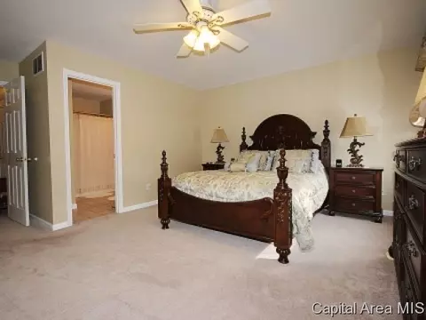 2815 Wordsworth Dr, Springfield, IL 62711 photo 9