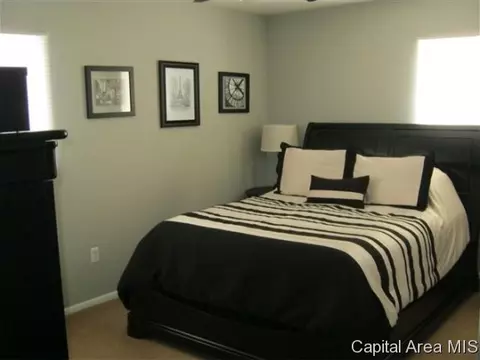 2425 Queensway Rd, Springfield, IL 62703 photo 7