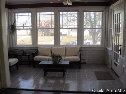 1837 S State St, Springfield, IL 62704 photo 3