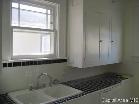 1837 S State St, Springfield, IL 62704 photo 9