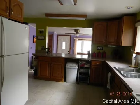 216 N Douglas, Springfield, IL 62702 photo 6