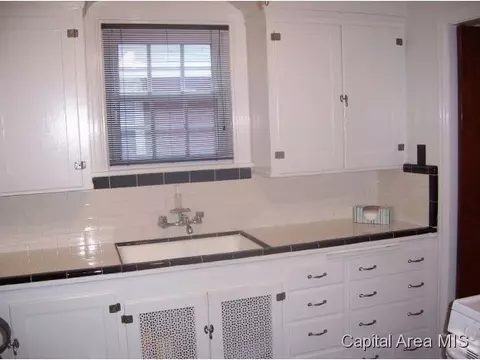 2429 S 7th, Springfield, IL 62703 photo 10