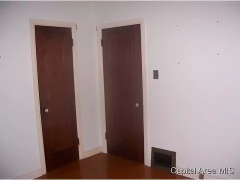 2429 S 7th, Springfield, IL 62703 photo 7