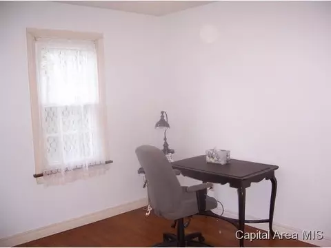2429 S 7th, Springfield, IL 62703 photo 5