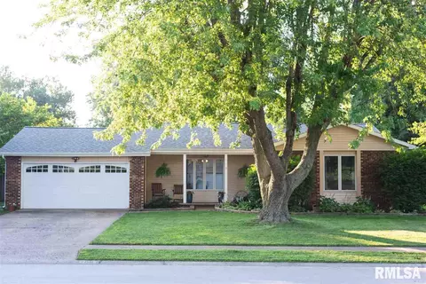 2109 Claremont Dr, Springfield, IL 62703 photo 1