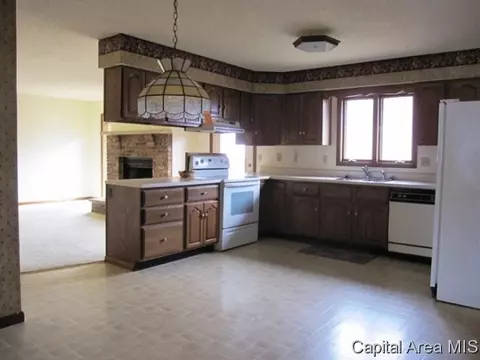 1180 Willowbrook Dr, Springfield, IL 62711 photo 5