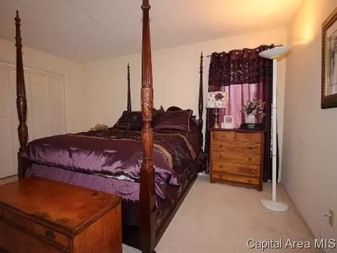 41 Country Pl, Springfield, IL 62703 photo 5