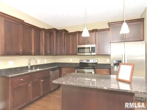 3959 Cornerstone Cir, Springfield, IL 62711 photo 4