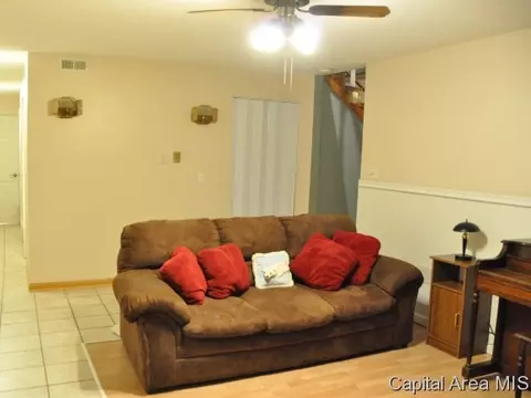 512 Dunbarton, Sherman, IL 62684 photo 12