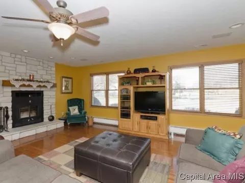 3912 Iris, Springfield, IL 62707 photo 8