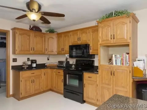 3912 Iris, Springfield, IL 62707 photo 5