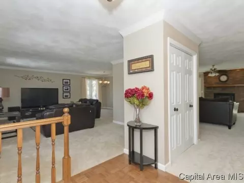 2512 Winfield, Springfield, IL 62704 photo 2